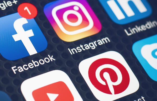 Social Media Marketing - Titan Blue